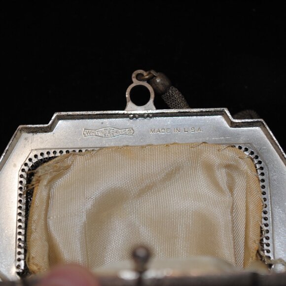 Collectible Vintage Whiting & Davis Silver-tone Mesh Wristlet Purse Art Deco 60s - Picture 10 of 11